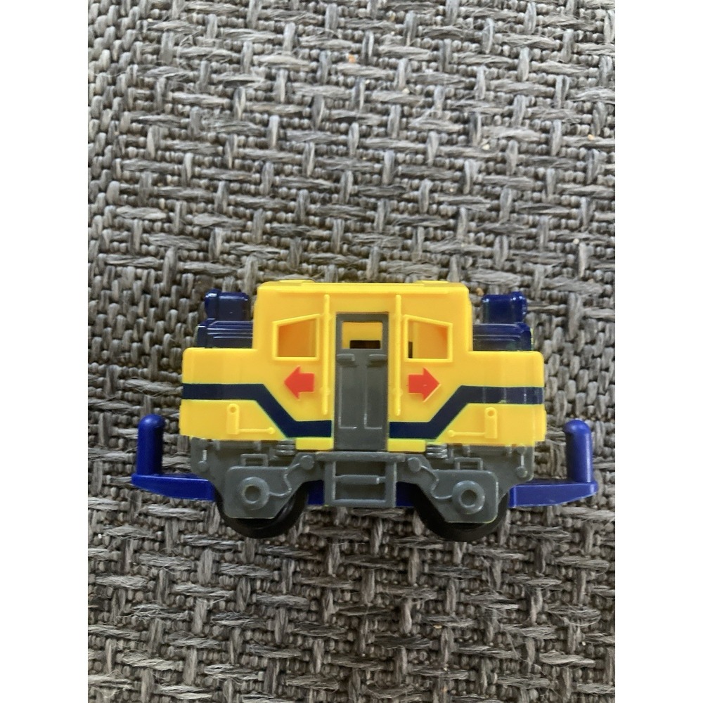 Fisher Price Geotrax Woohoo Non-Motorized Push Train Replacement Yellow 6928